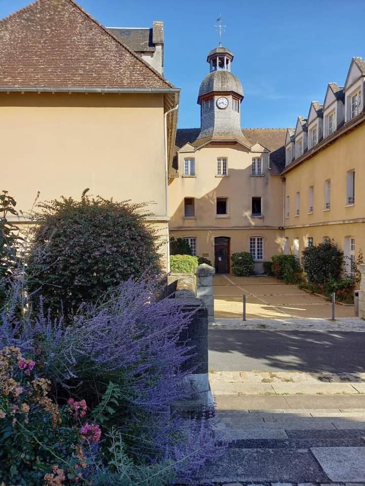 Maison En Ville Avec Terrasse Ensoleillee Et Wi-Fi Magnac-Laval Eksteriør billede