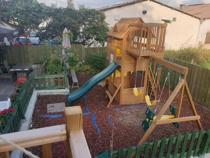 Maison En Ville Avec Terrasse Ensoleillee Et Wi-Fi Magnac-Laval Eksteriør billede