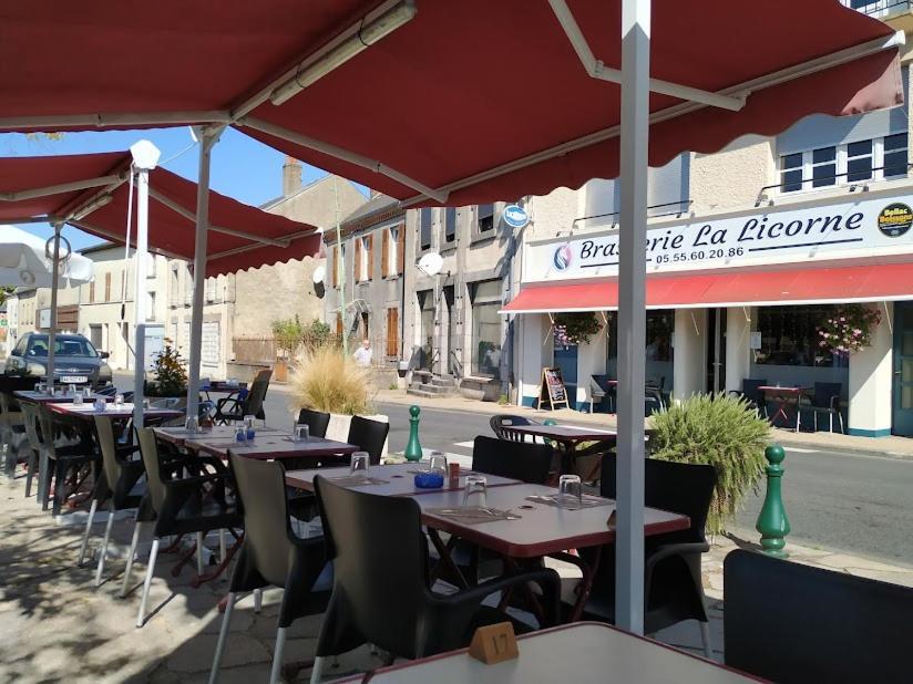 Maison En Ville Avec Terrasse Ensoleillee Et Wi-Fi Magnac-Laval Eksteriør billede